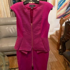 Ted Baker London Fuchsia Pink Orchid Front Zipper Peplum Dress 3 US 8/10